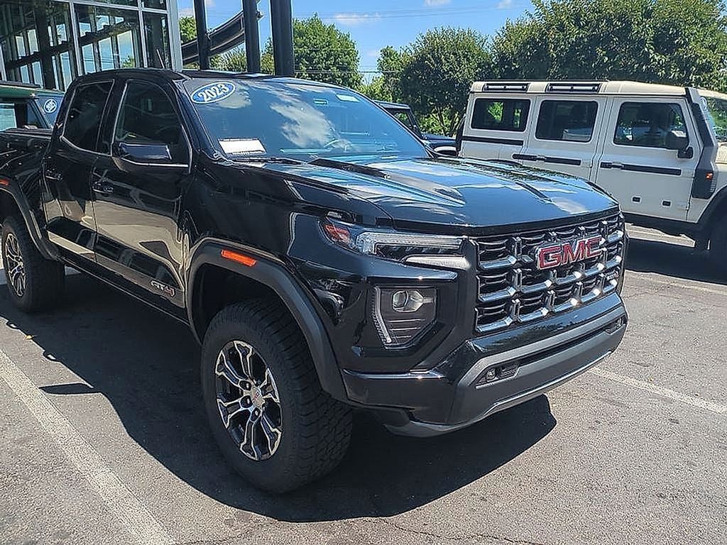 2023 GMC Canyon AT4