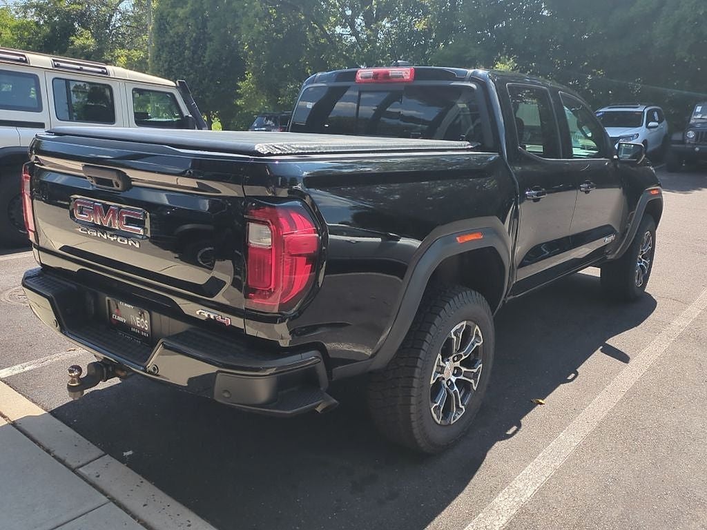 2023 GMC Canyon AT4