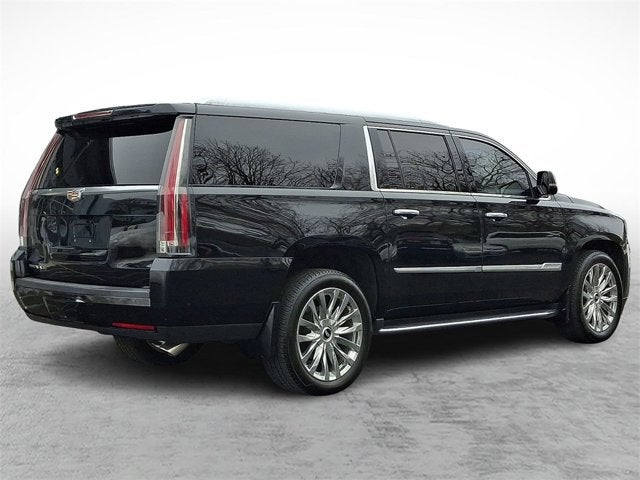 2018 Cadillac Escalade ESV Luxury