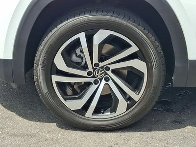 2022 Volkswagen Atlas Cross Sport 2.0T SEL