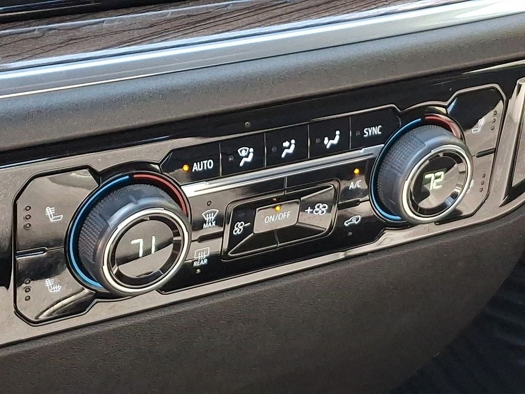 2024 Chevrolet Silverado 1500 LT LT1