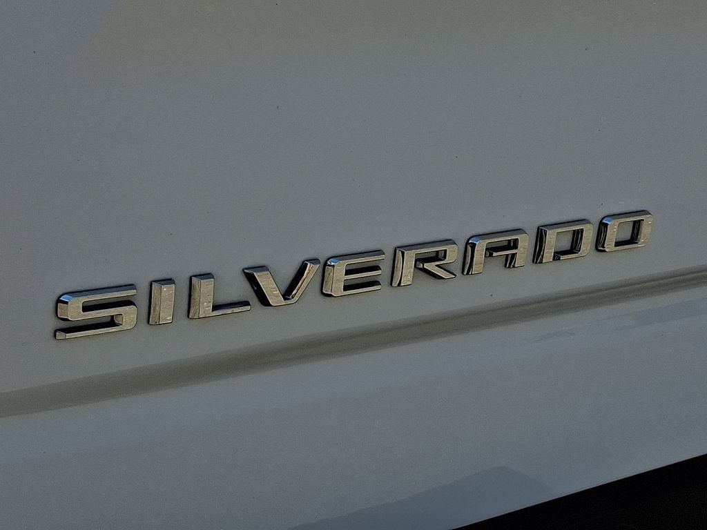 2024 Chevrolet Silverado 1500 LT LT1