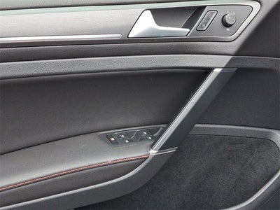 2019 Volkswagen Golf GTI SE