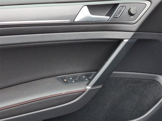 2019 Volkswagen Golf GTI SE