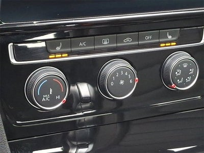 2019 Volkswagen Golf GTI SE