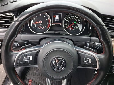 2019 Volkswagen Golf GTI SE