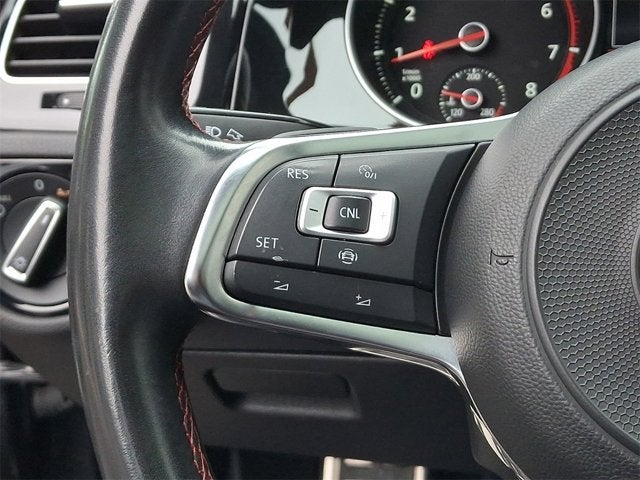 2019 Volkswagen Golf GTI SE