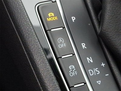 2019 Volkswagen Golf GTI SE