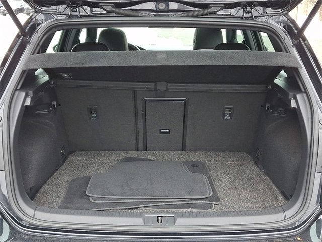 2019 Volkswagen Golf GTI SE