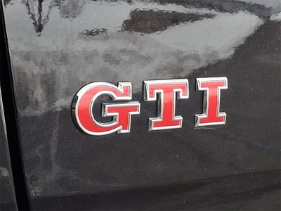 2019 Volkswagen Golf GTI SE