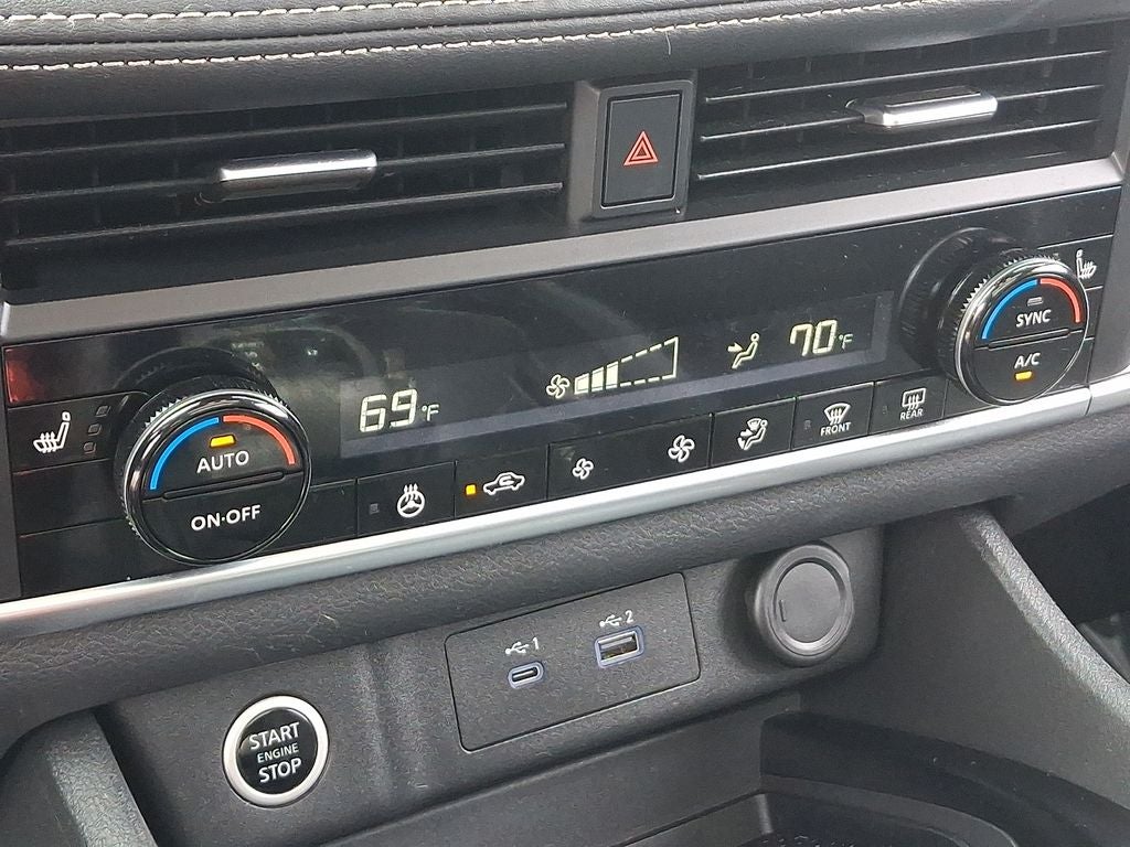 2023 Nissan Rogue SV