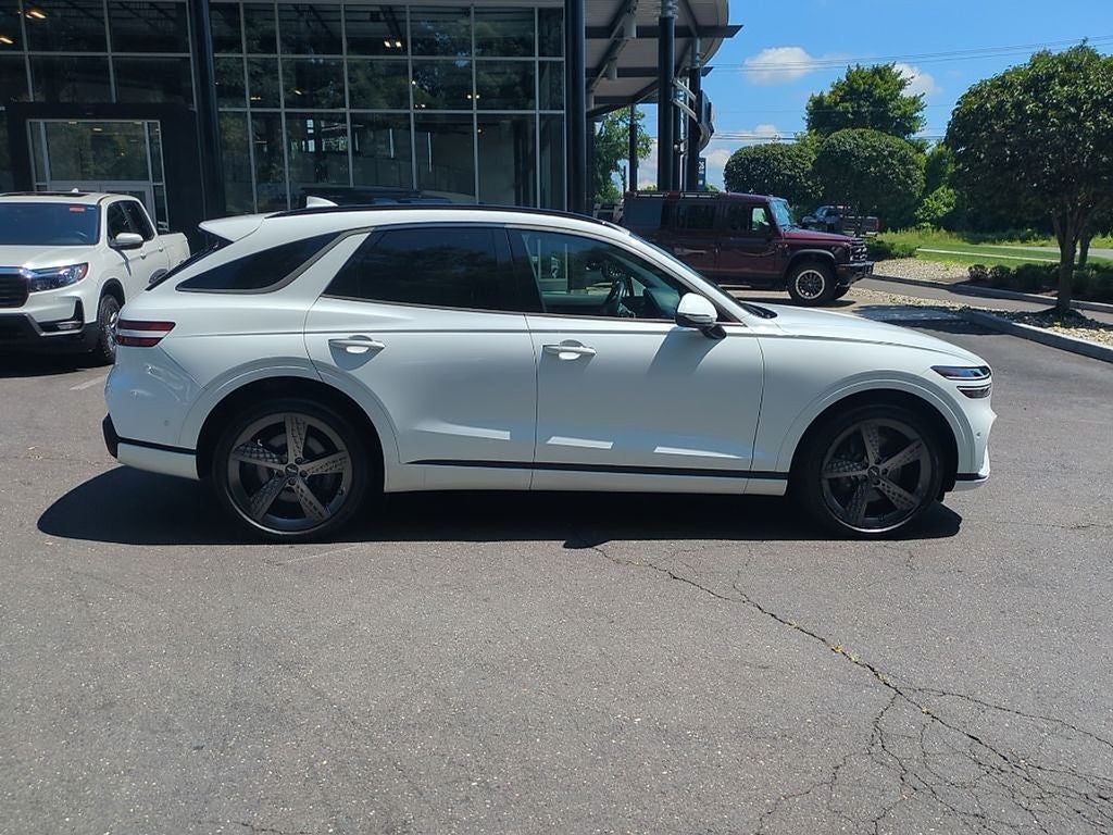 2024 Genesis GV70 2.5T