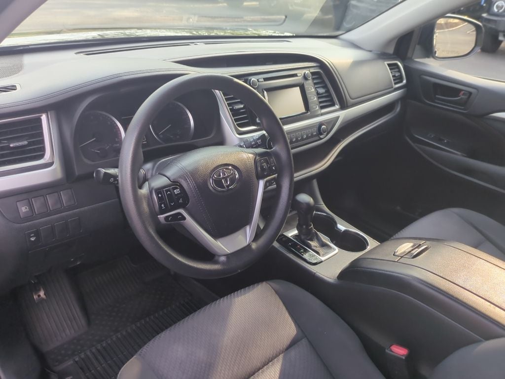2018 Toyota Highlander LE