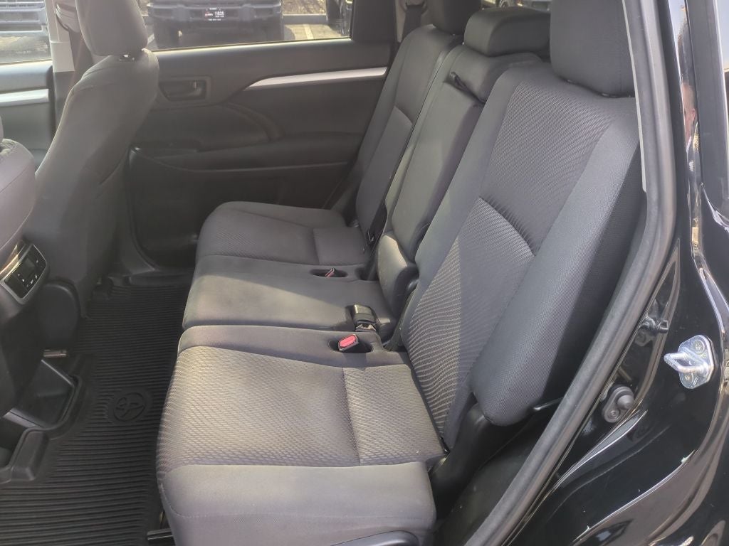 2018 Toyota Highlander LE