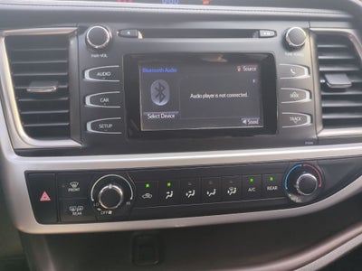 2018 Toyota Highlander LE