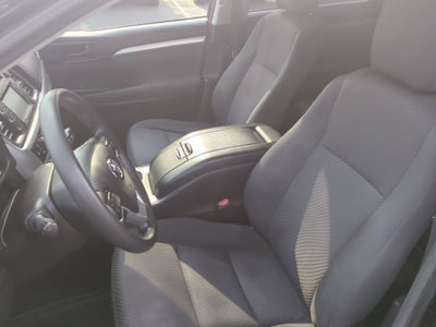 2018 Toyota Highlander LE