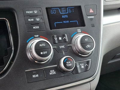 2017 Toyota Sienna LE 7 Passenger