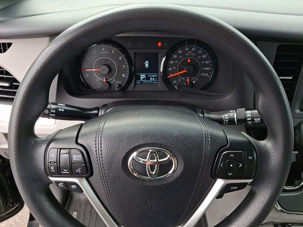 2017 Toyota Sienna LE 7 Passenger