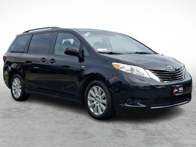 2017 Toyota Sienna LE 7 Passenger