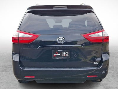 2017 Toyota Sienna LE 7 Passenger