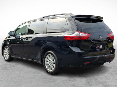 2017 Toyota Sienna LE 7 Passenger