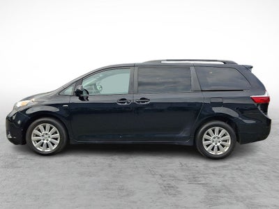 2017 Toyota Sienna LE 7 Passenger