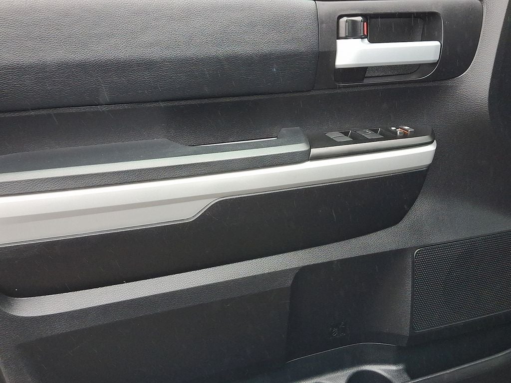 2018 Toyota Tundra SR5 5.7L V8