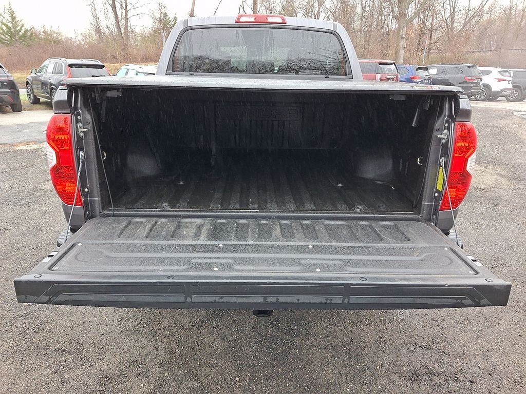 2018 Toyota Tundra SR5 5.7L V8