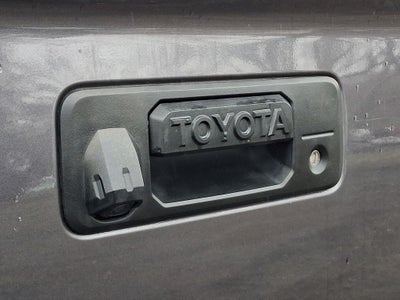 2018 Toyota Tundra SR5 5.7L V8