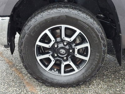 2018 Toyota Tundra SR5 5.7L V8