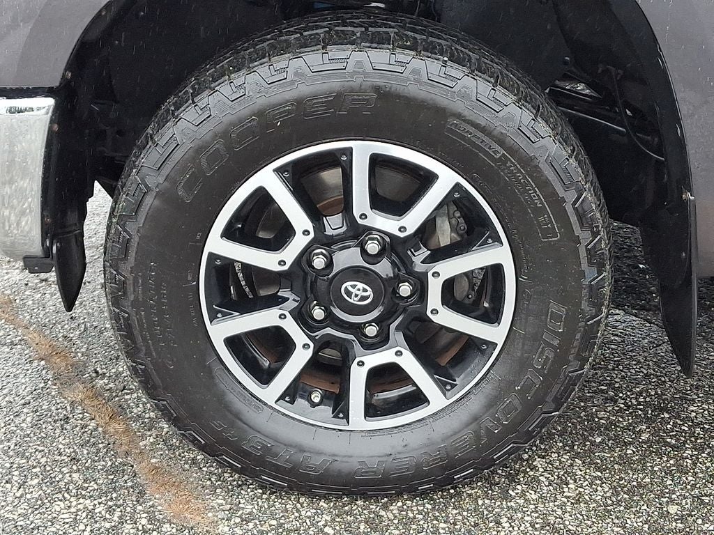 2018 Toyota Tundra SR5 5.7L V8