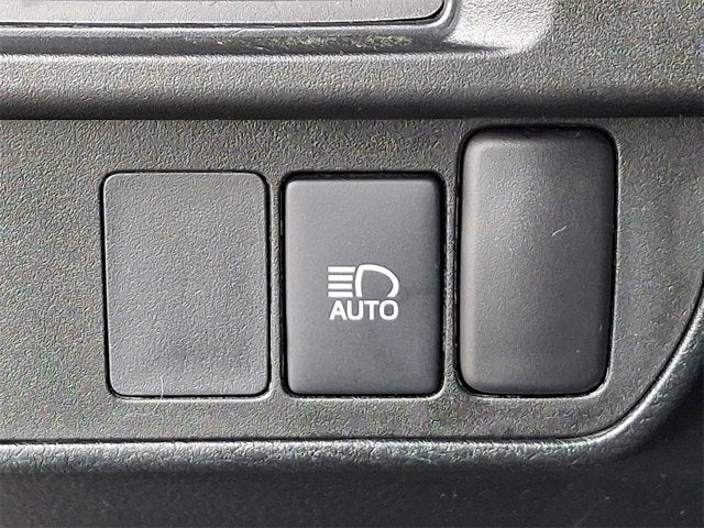 2019 Toyota Tacoma 2WD SR