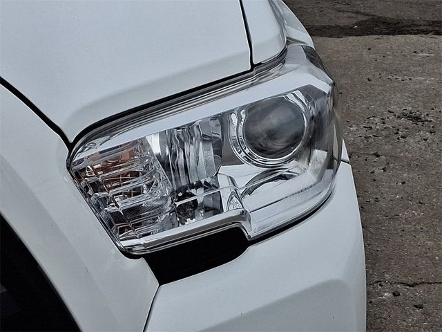 2019 Toyota Tacoma 2WD SR