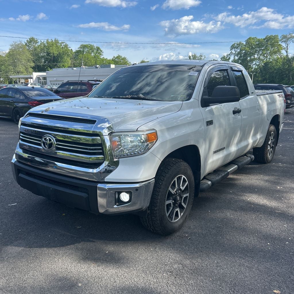 2017 Toyota Tundra SR5