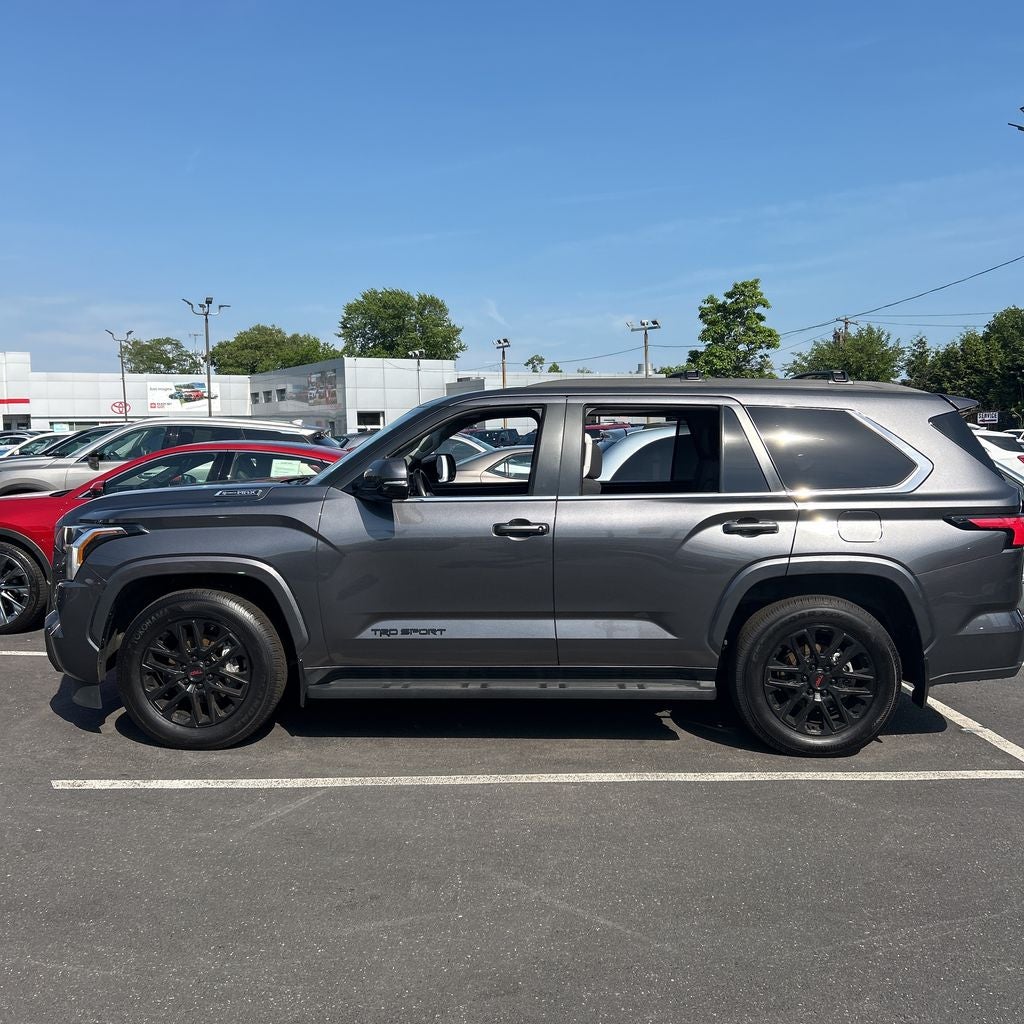 2024 Toyota Sequoia SR5