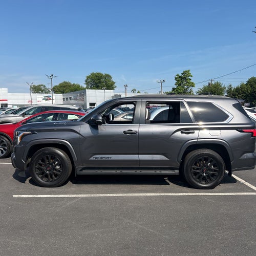 2024 Toyota Sequoia SR5