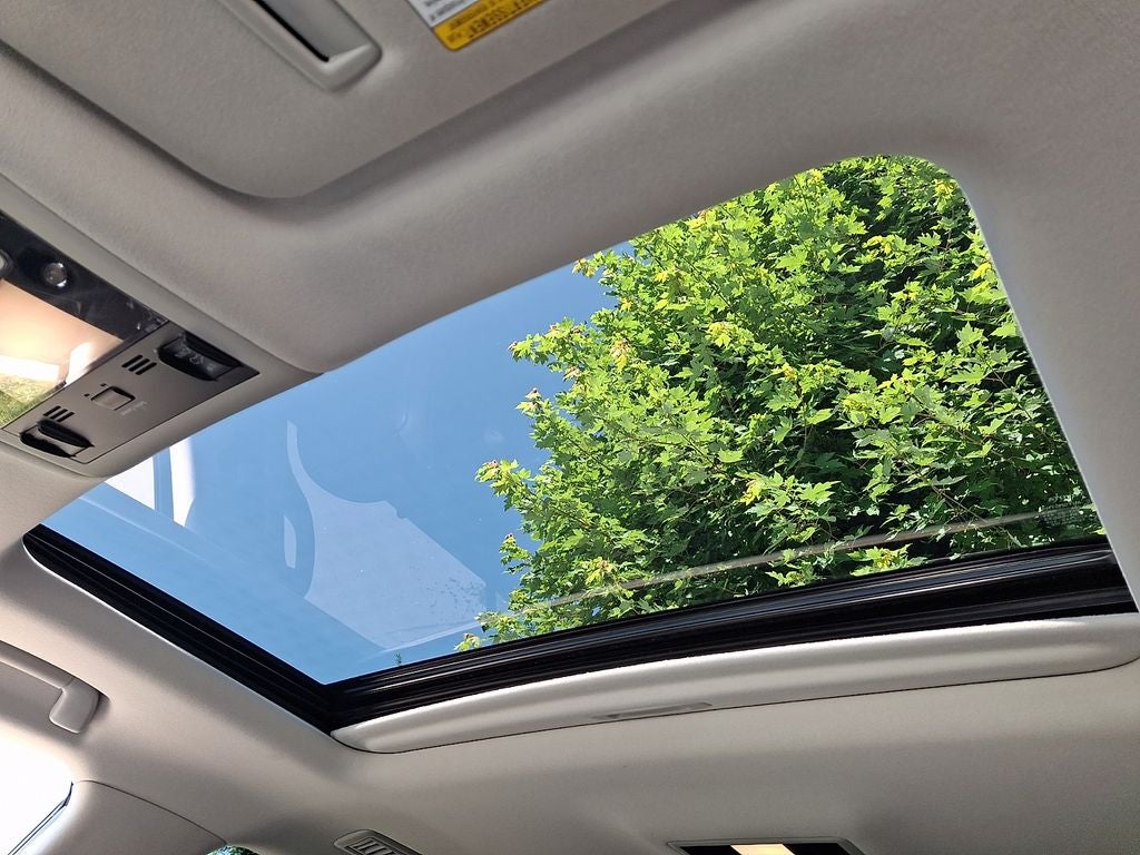 2016 Toyota Land Cruiser Base