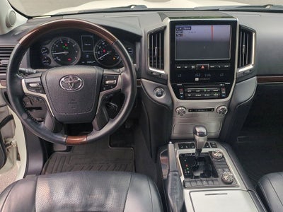 2016 Toyota Land Cruiser Base