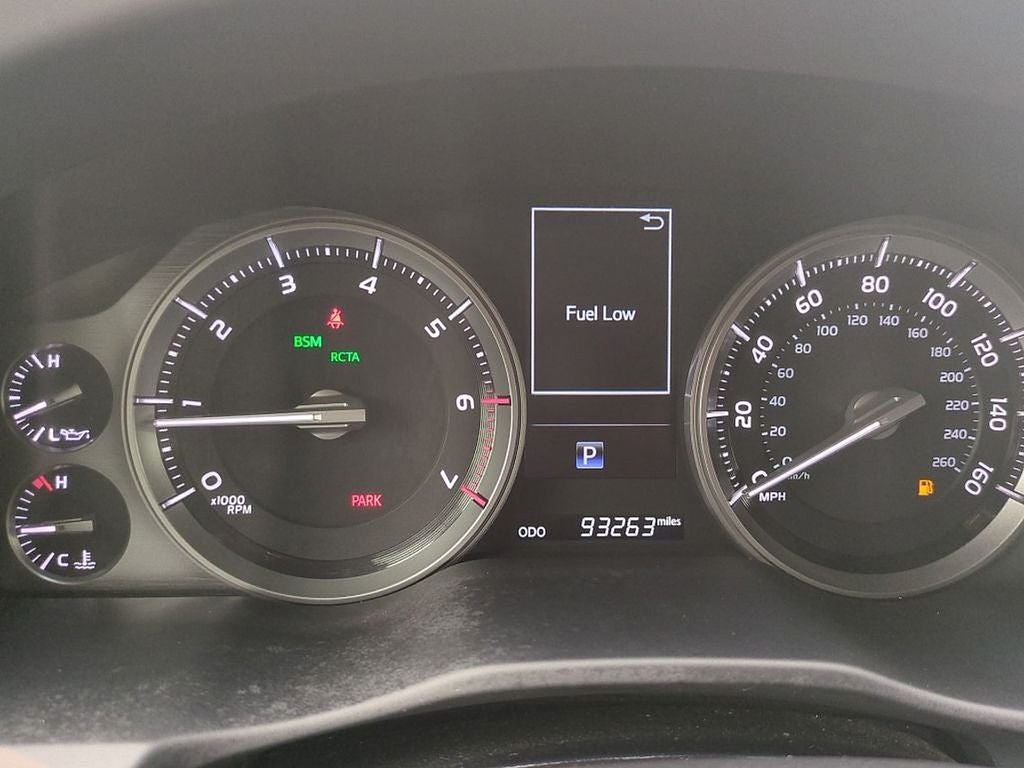 2016 Toyota Land Cruiser Base