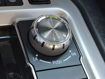 2016 Toyota Land Cruiser Base