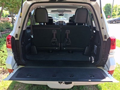 2016 Toyota Land Cruiser Base