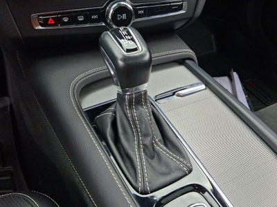 2021 Volvo S90 T6 R-Design
