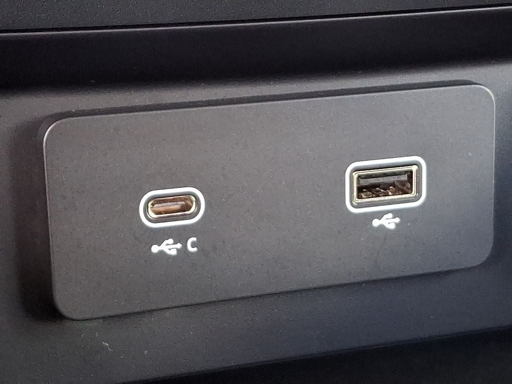 2024 Land Rover Defender 90 X-Dynamic SE