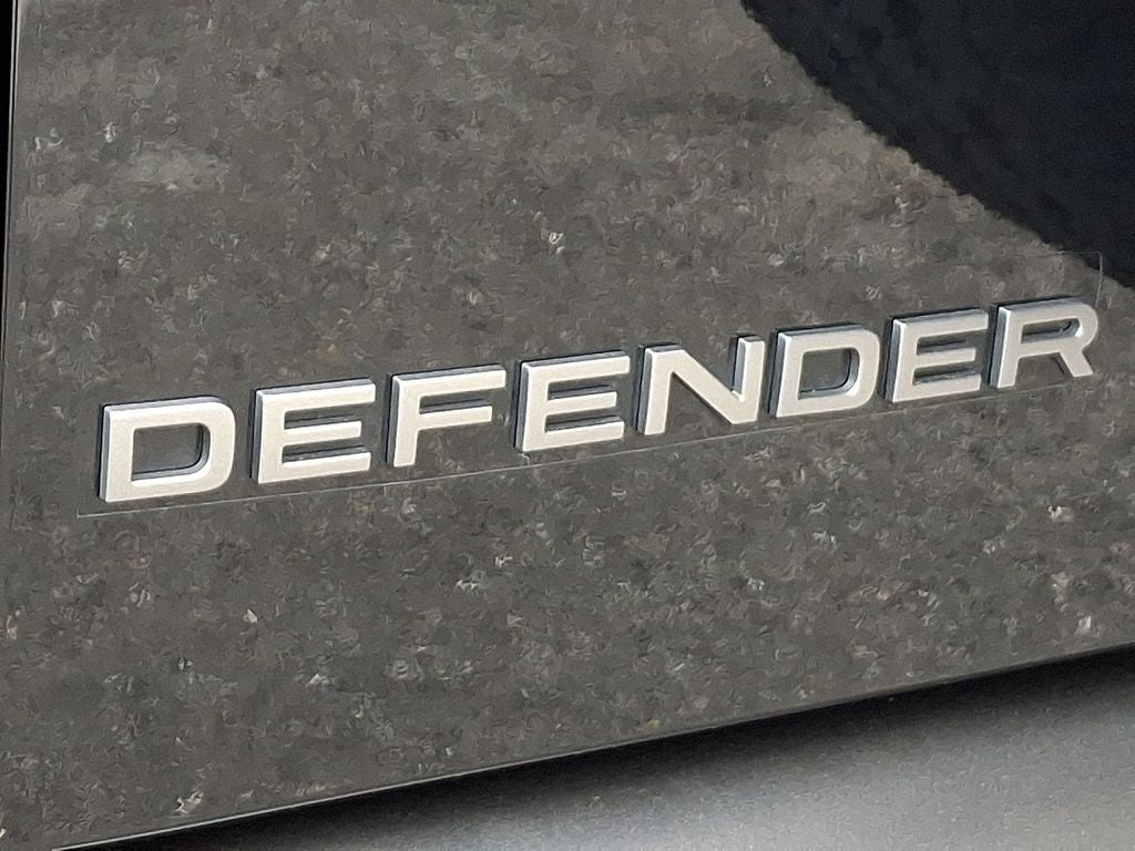 2024 Land Rover Defender 90 X-Dynamic SE