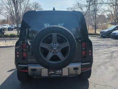2024 Land Rover Defender X-Dynamic SE