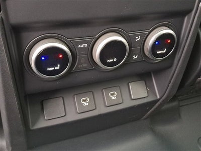 2024 Land Rover Defender X-Dynamic SE