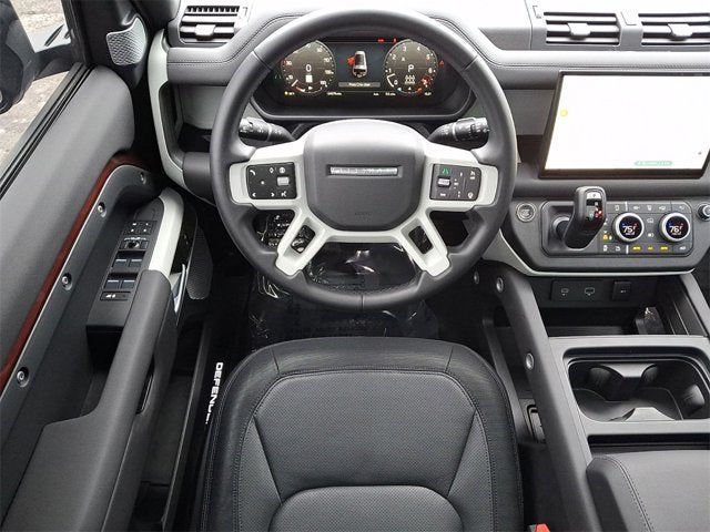 2024 Land Rover Defender X-Dynamic SE