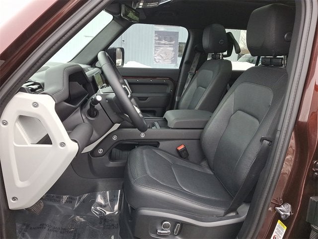 2024 Land Rover Defender X-Dynamic SE