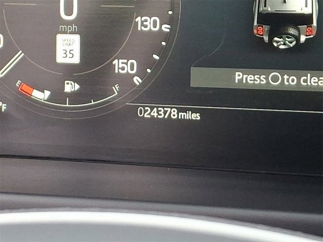 2024 Land Rover Defender X-Dynamic SE