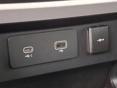 2024 Land Rover Defender X-Dynamic SE